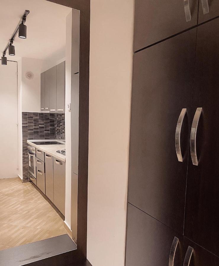Diamond Apartment Prishtina 2 プリシュティナ エクステリア 写真