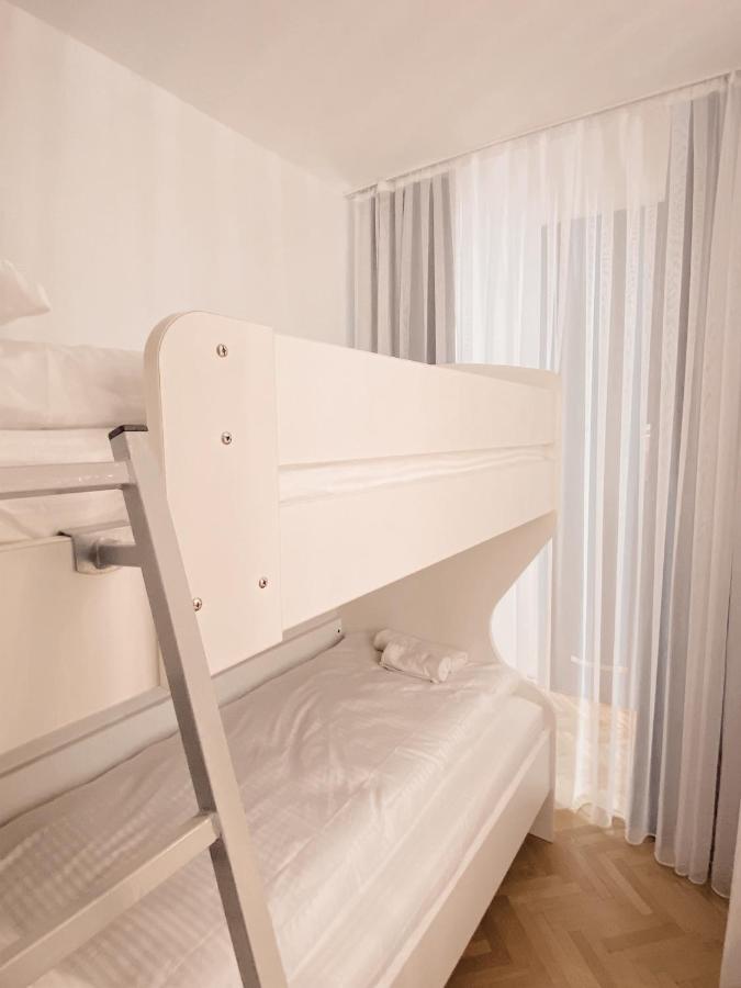 Diamond Apartment Prishtina 2 プリシュティナ エクステリア 写真