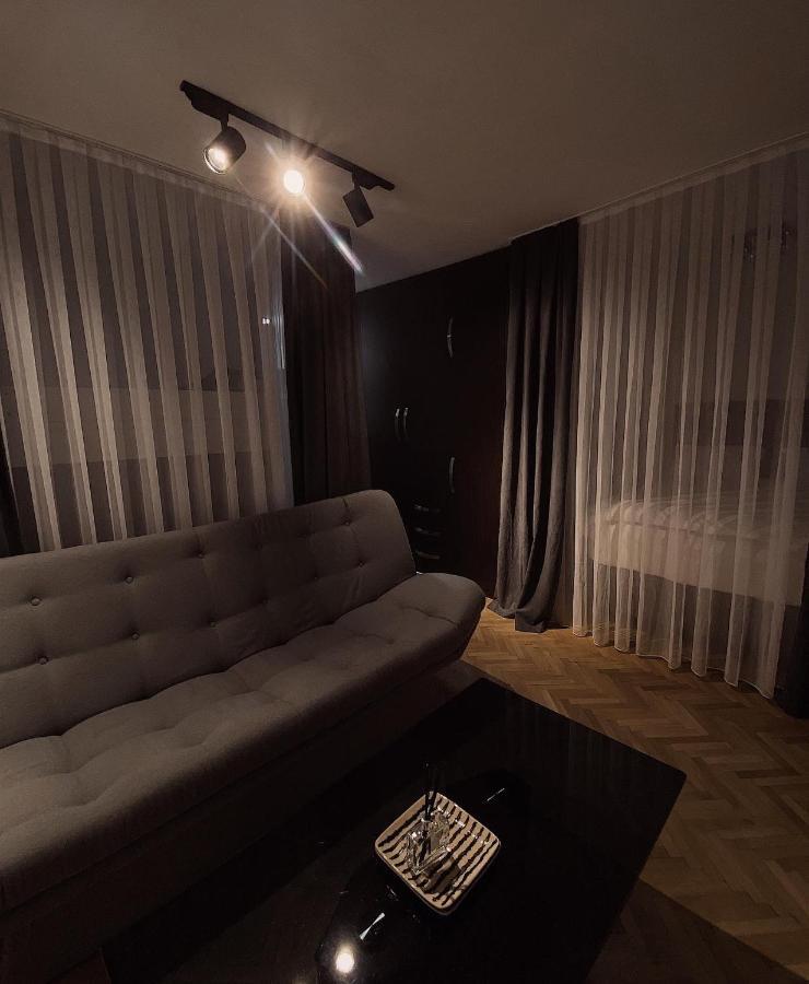 Diamond Apartment Prishtina 2 プリシュティナ エクステリア 写真
